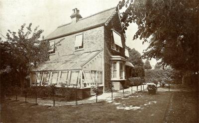Newhaven Bedfont 2
