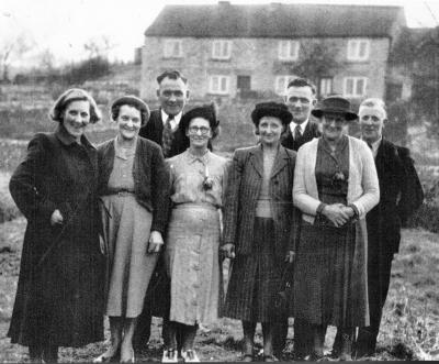 Hilda, Mary, William, Ann, Lucy, Edward, Elsie and John Fearn  1953